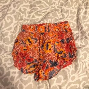Billabong flowy shorts